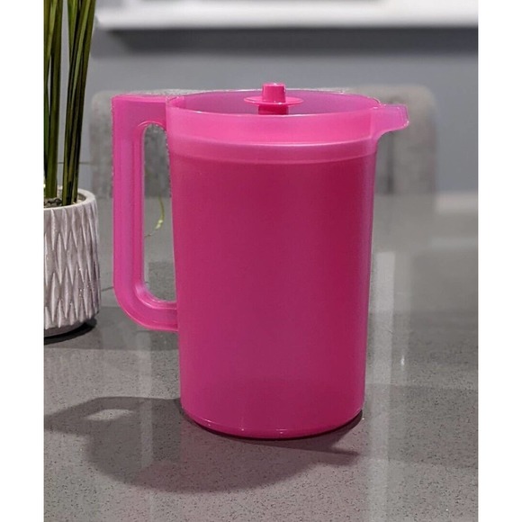 Tupperware Classic Push Button Pitcher 2 Liter Pink Color - Picture 1 of 3